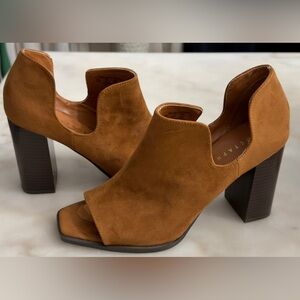 Metaphor Tan Suede Open-Toe Heeled Boots
